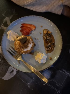 Verrassingstoetje  at Backstage Vegan Kitchen in Rotterdam