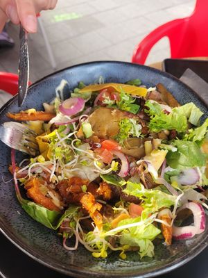 Kebab bowl at Backstage Vegan Kitchen in Rotterdam