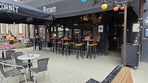 Front, outdoor seating at Backstage Vegan Kitchen in Rotterdam