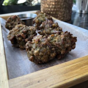 Bouchées de lentilles at Hindusthali in Montreal