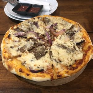 Pepperoni Pizza at The VOV in Negombo