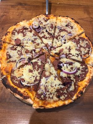 Pepperoni pizza at The VOV in Negombo