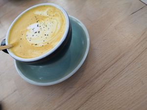 Kurkuma latte at Life Bar in Leuven