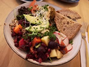 Salad bowl at Life Bar in Leuven