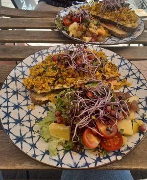 Toast scrambled "egg" at Life Bar in Leuven