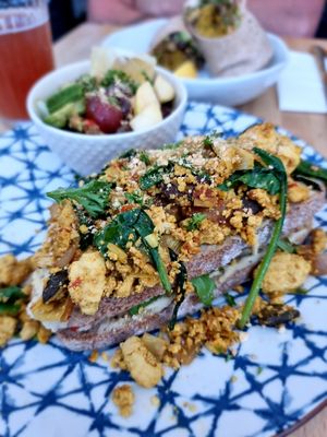 Scrambled tofu and small salad at Life Bar in Leuven