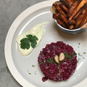 Beet tartare and fries at Barbiet in Ghent