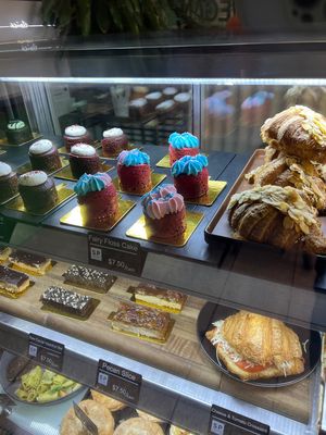 Does cupcakes look amazing￼  at SoulPod Foods in Croydon