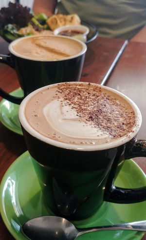 Dirty chai (back) & hot chocolate (front) at SoulPod Foods in Croydon