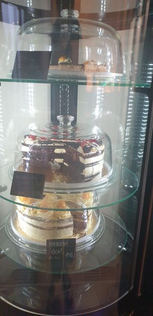 Cakes at Fryends in Brno