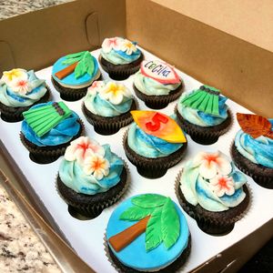 Special Occasion Cupcakes at HaleLife Bistro & Bakery in St Petersburg