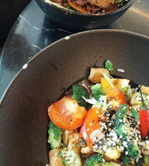 Tofu Teriyaki at Wagners Juicery & Health Food in Munich