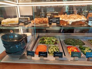 Desserts at Wagners Juicery & Health Food in Munich