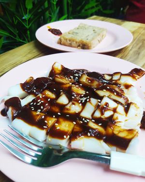 Vegetarian Chee Cheong Fun & Yam Cake at Bodhi Deli - 菩提斋 in Central Singapore