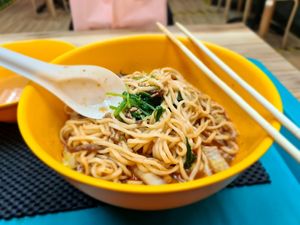 Good dry minced vegetarian meat noodles here. A little spicy to spice up the day. Have yet try other dishes. at Bodhi Deli - 菩提斋 in Central Singapore