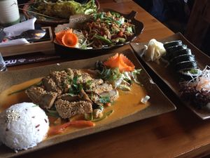 Vegan “duck” and vegan sushi at Mom's Creation - Alt Treptow in Berlin