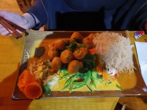 Veganer Hähnchen Curry at Mom's Creation - Alt Treptow in Berlin