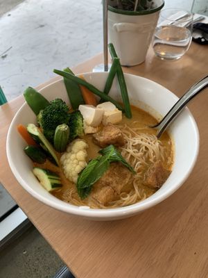 Vegan laksa at Vegieria in Heatherton