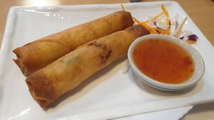 Spring rolls at Vegieria in Heatherton
