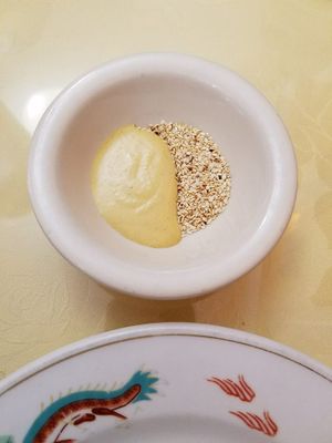 Hot Mustard and Sesame Seeds at Chi's Garden Restaurant in Roseburg