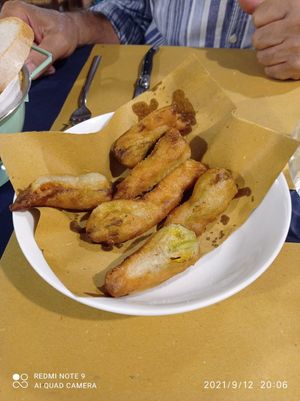 Fiori di zucca fritti (5€) at Osteria Di Kamollia in Siena