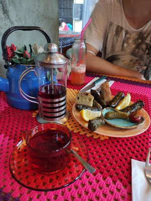 Tea, srawberry lemonade and leaf wraps at Cafe Naftalin K in Istanbul