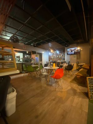 Seating area at Nana Falafel & Juice Bar in San Jose