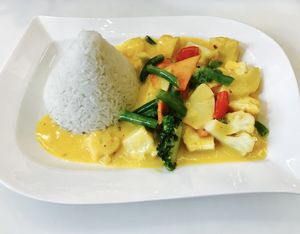 Tofu and vegetable in Mango sauce with Rice.  at Phuong Hong Asia Bistro in Neuruppin