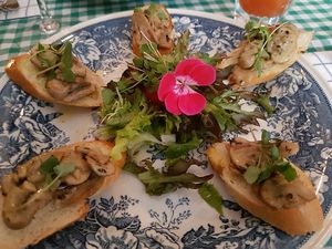 bruchetta  at Charlotte's by De Brugsche Tafel in Bruges