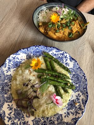 Risotto and Thai Red Curry at Charlotte's by De Brugsche Tafel in Bruges