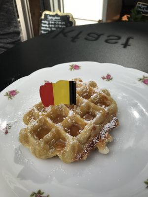 Vegan waffle with salted caramel  at Charlotte's by De Brugsche Tafel in Bruges