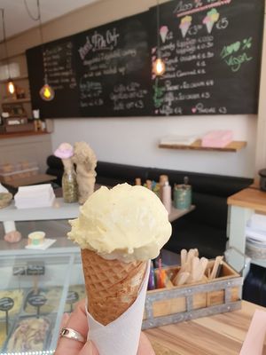 straticatella with white chocolate at Charlotte's by De Brugsche Tafel in Bruges