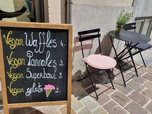 outside at Charlotte's by De Brugsche Tafel in Bruges