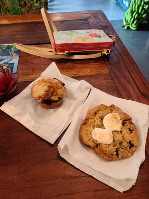 Blueberry Muffin (left) & S'mores Cookie (right) at a'a Roots Health Cafe in Lahaina