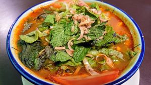 asam laksa at New Green Pasture Cafe 新绿园 in Central Singapore