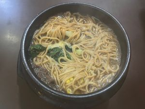 “Claypot” Ee Noodles   at New Green Pasture Cafe 新绿园 in Central Singapore