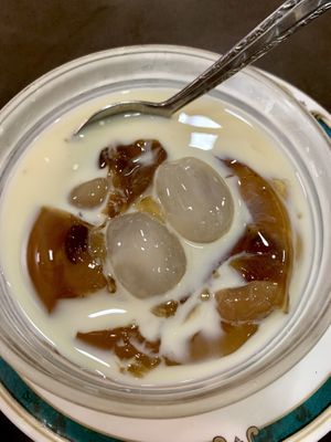 Coral jelly for dessert at New Green Pasture Cafe 新绿园 in Central Singapore
