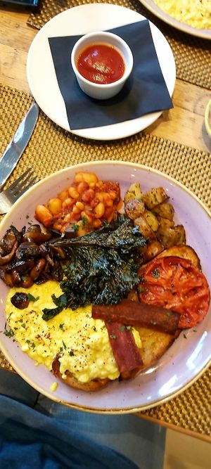 Gorgeous brekkie 😋 at Colours Cafe & Wellbeing Centre in Truro