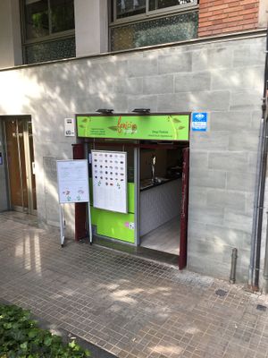 Exterior  at Fenicia Vegetaria in Barcelona
