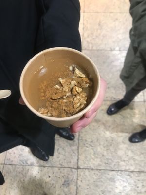 Apfelmusporridge at Haferkater - Hbf Köln - Kiosk in Cologne