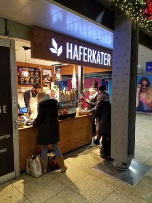 Small shop in train station at Haferkater - Hbf Köln - Kiosk in Cologne