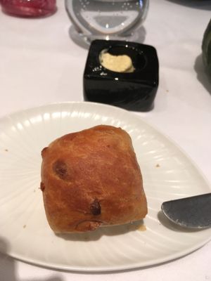 Pan avec cacahouète  at Etude in Paris