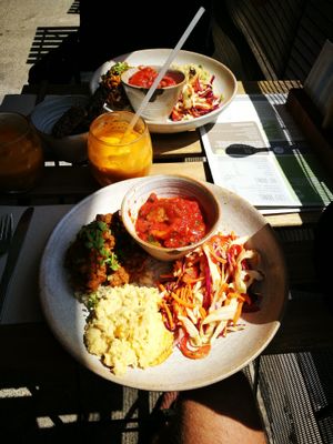 Mixture of foods from bufet at mymuybueno Deli in Mallorca