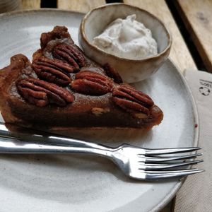Pecan pie at mymuybueno Deli in Mallorca