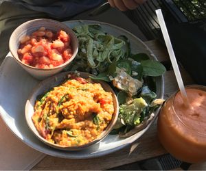 Lunch Bowl and Wake Up Juice  at mymuybueno Deli in Mallorca