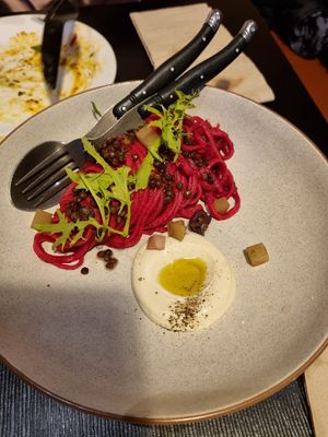 Beetroot fettucini at Green Man's Arms in Carlton
