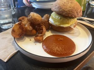 gf burger  at Green Man's Arms in Carlton