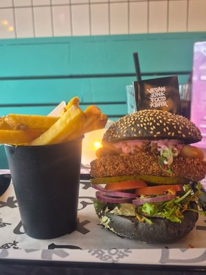 VJFB Fizz at Vegan Junk Food Bar - De Pijp in Amsterdam