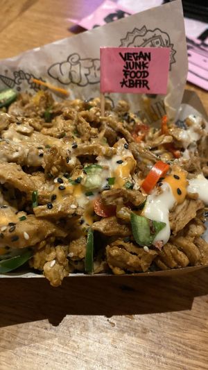 KAPSALON at Vegan Junk Food Bar - De Pijp in Amsterdam