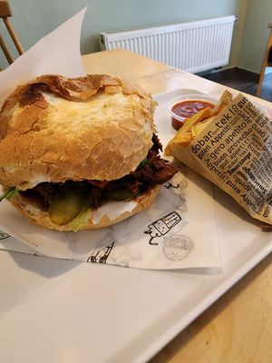 Pastrami sandwich and fries at Krowarzywa in Gdansk